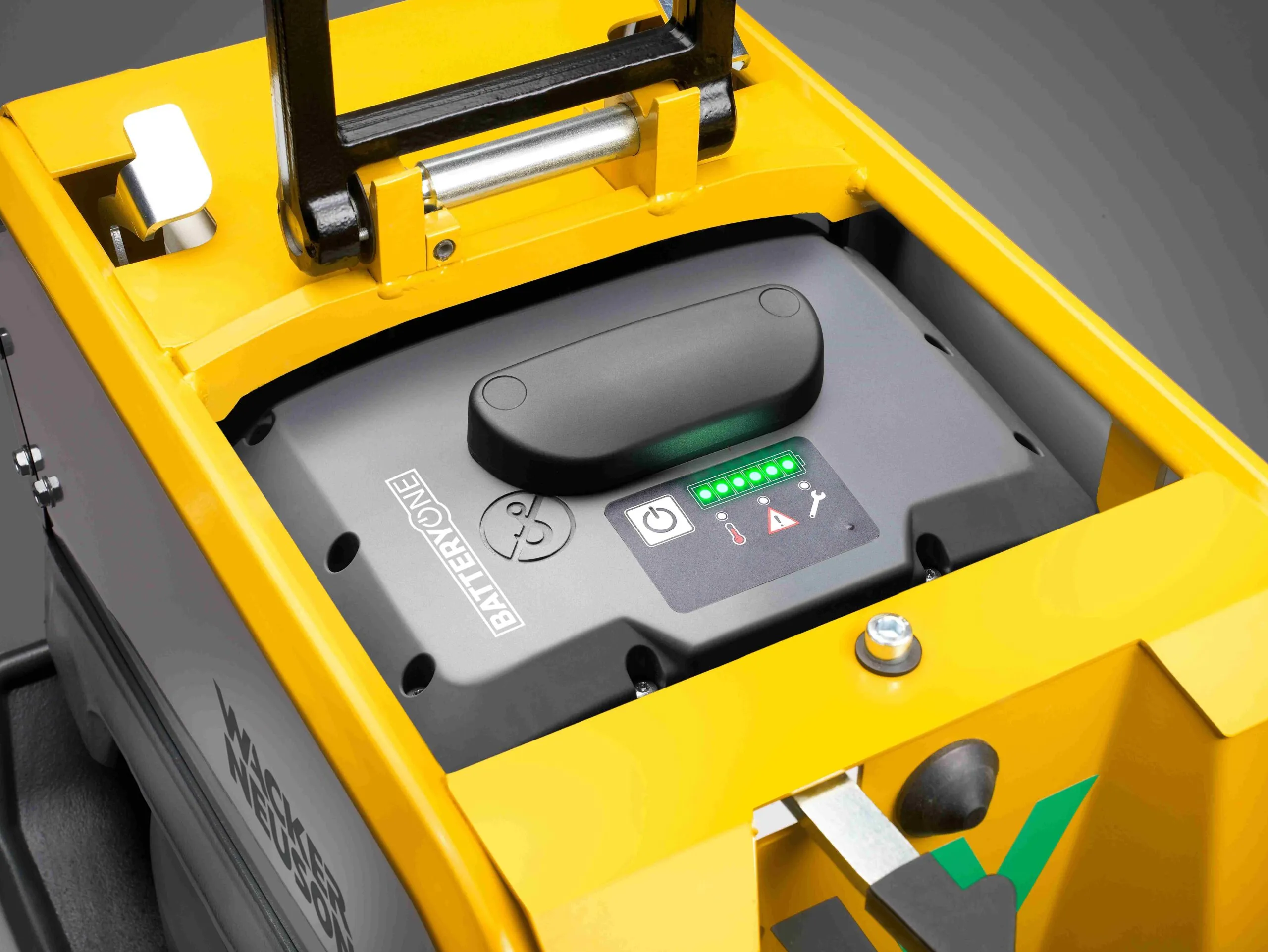 APU3050e_Battery_One_D03_studio